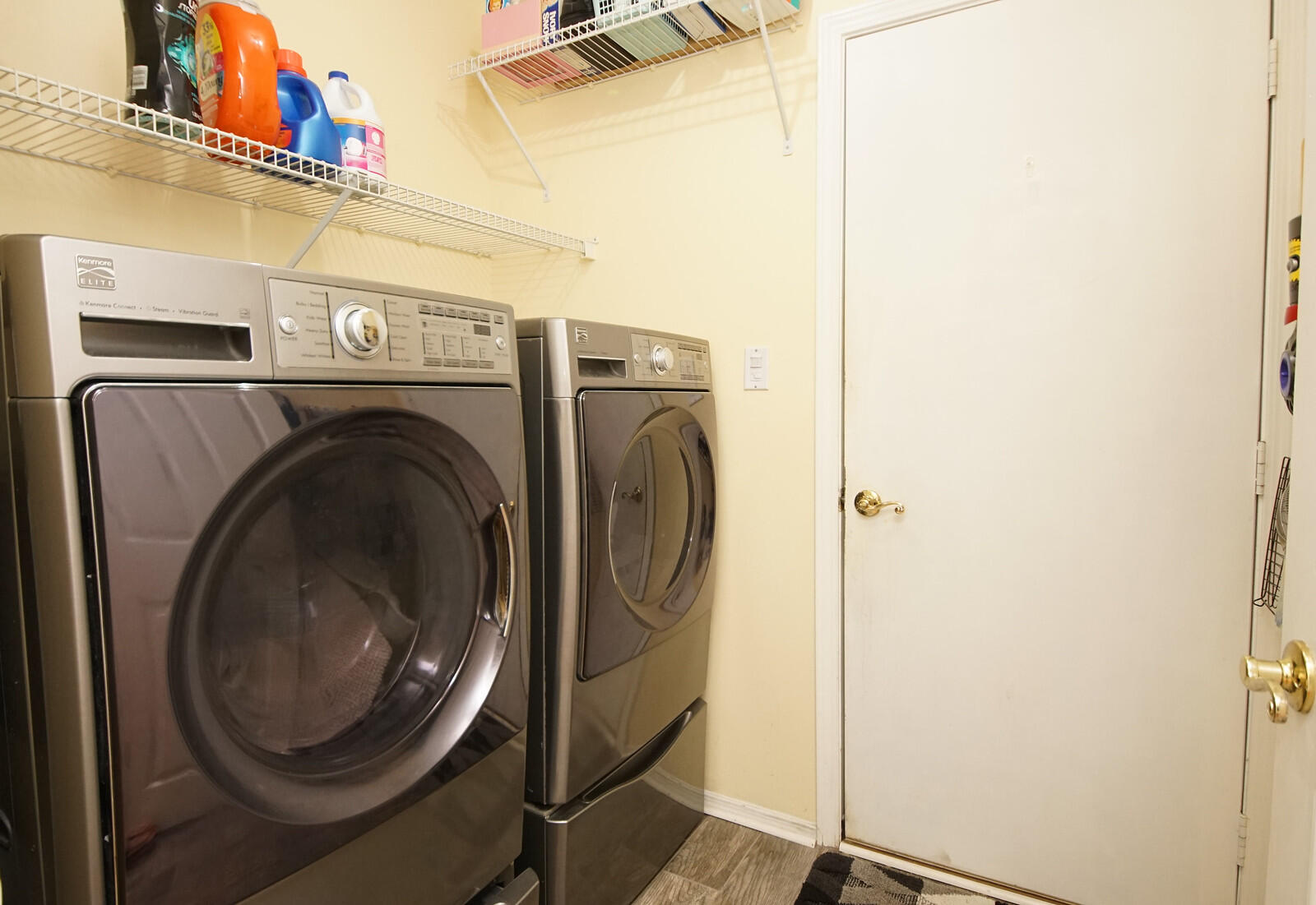 PARKWOOD ESTATES PH 7 - Residential