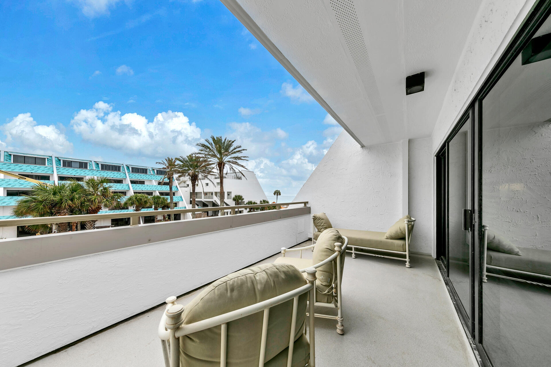 AEGEAN CONDO - Residential