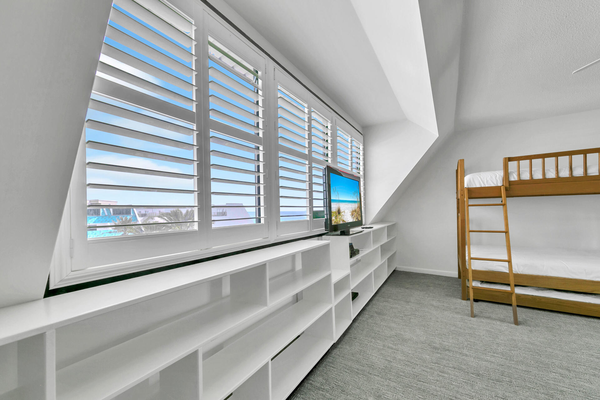 AEGEAN CONDO - Residential