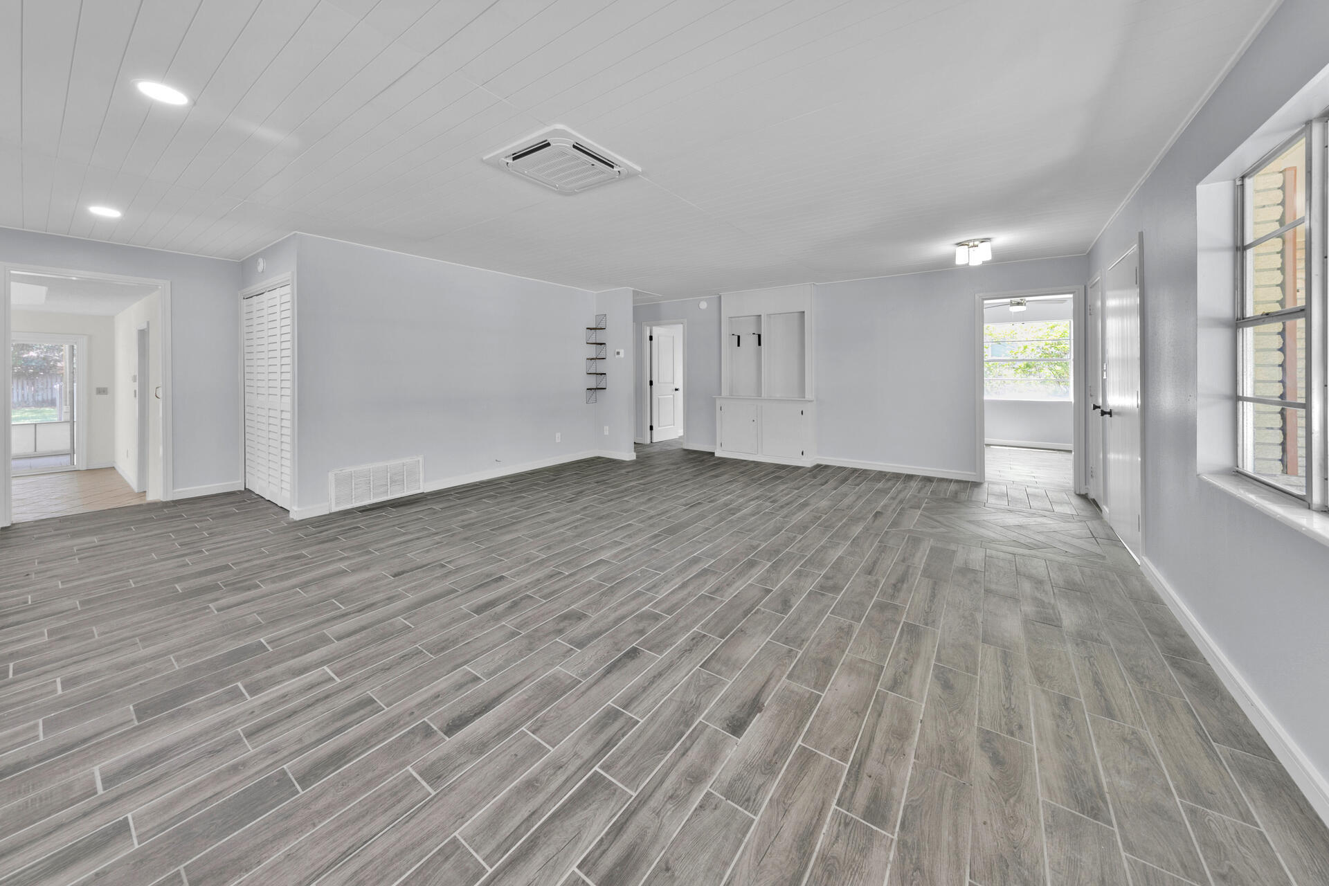 BAYOU POQUITO - Residential