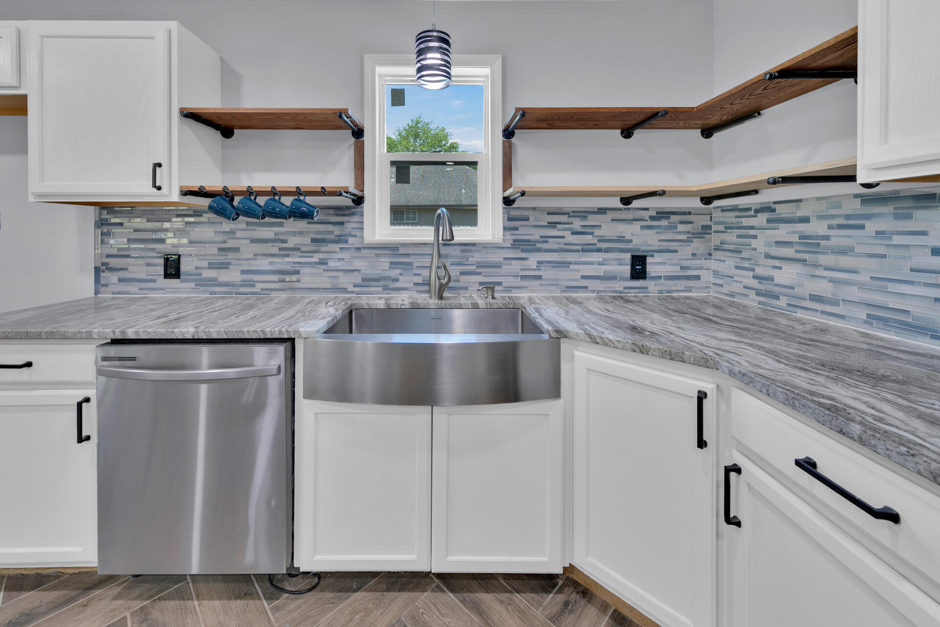 BAYOU POQUITO - Residential