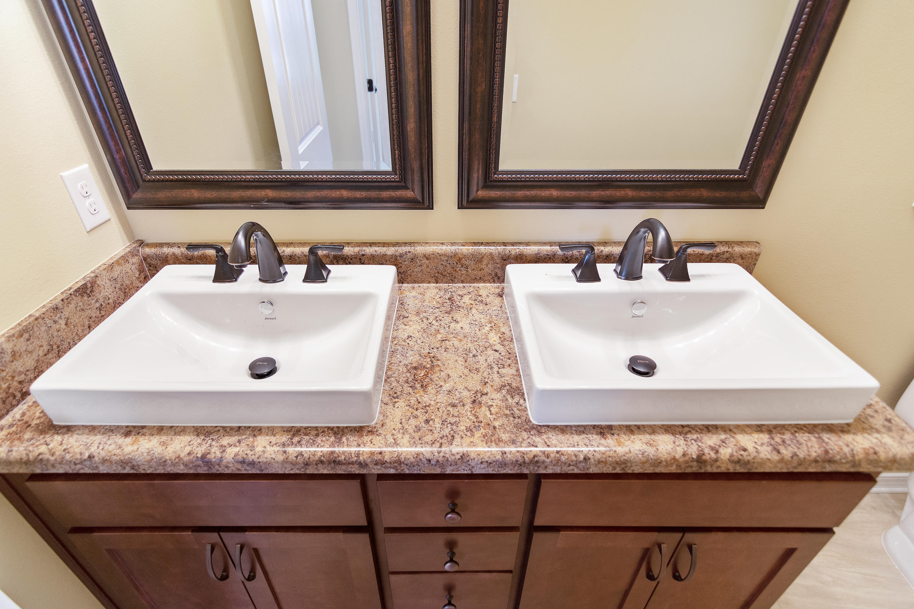 STILLWELL SOUTH - Residential