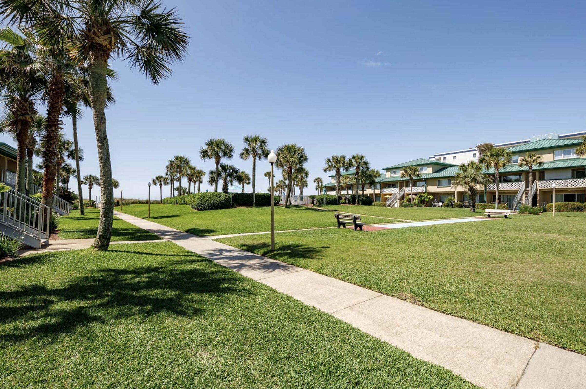 SEASPRAY CONDO - Residential