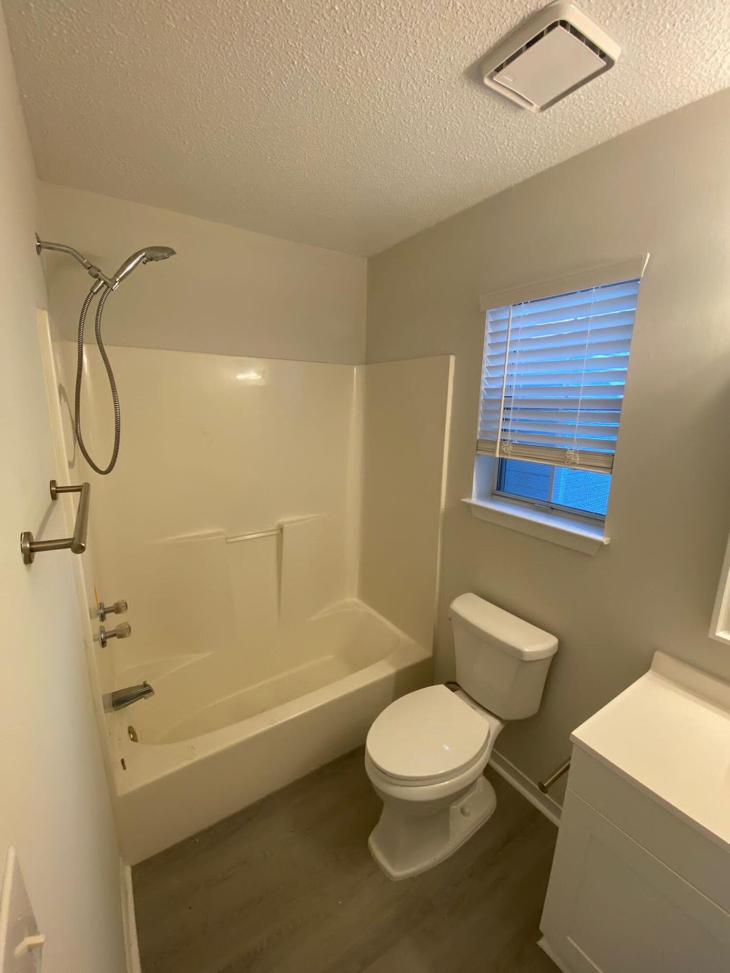 SOUTHWAY ESTATES 1ST ADDN - Residential
