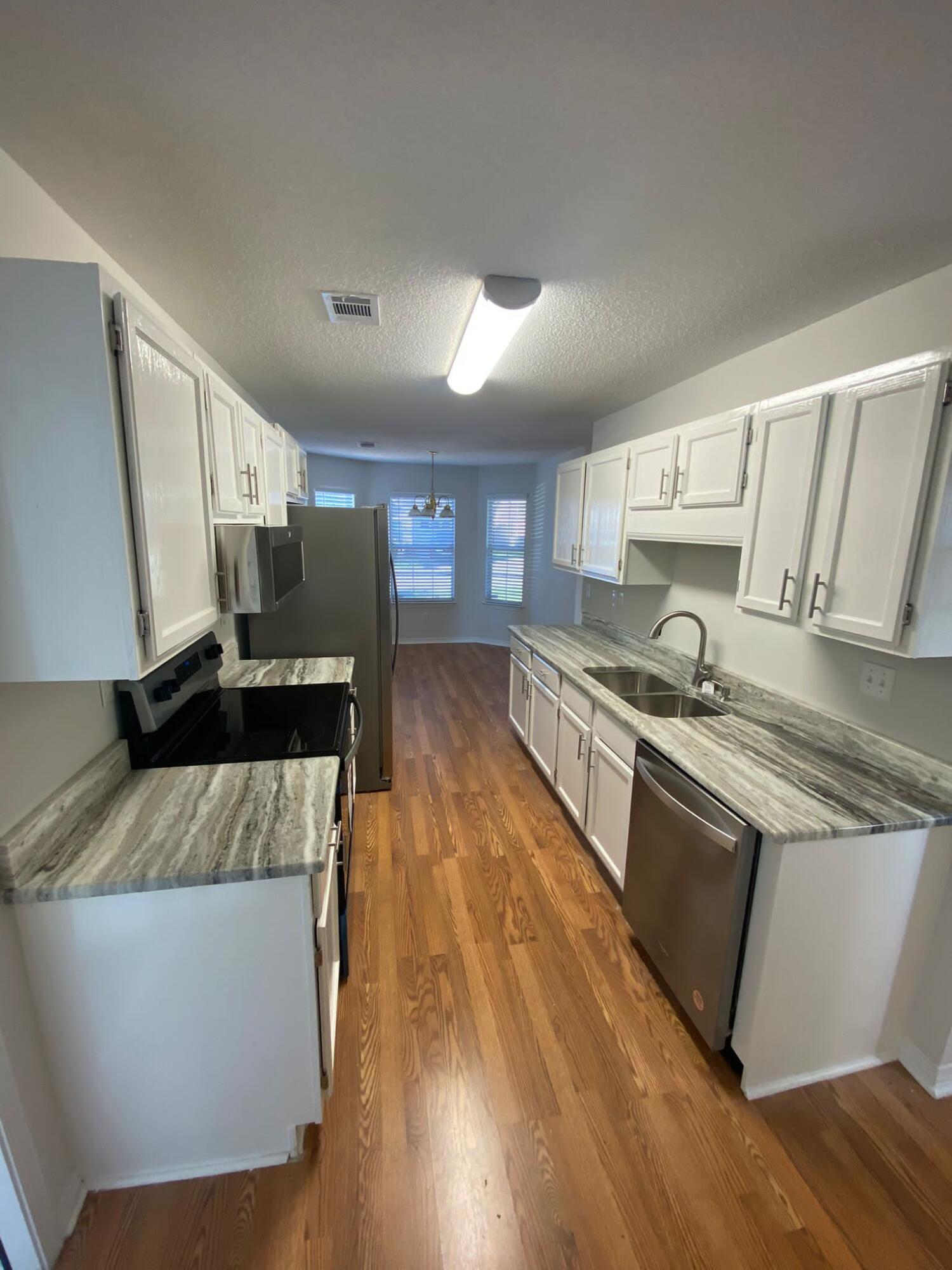 SOUTHWAY ESTATES 1ST ADDN - Residential