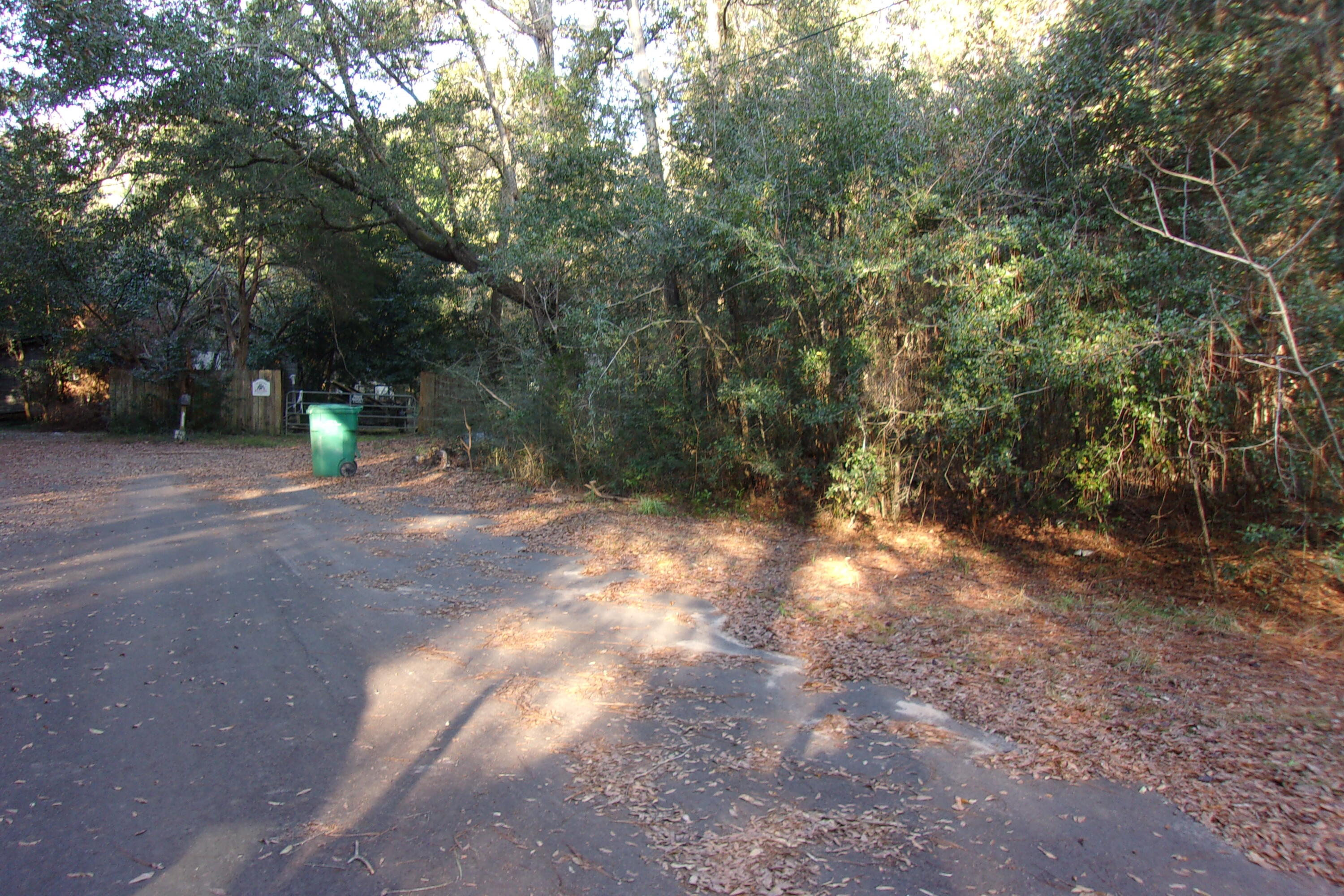 OAKDALE MINI FARMS RESUB - Land