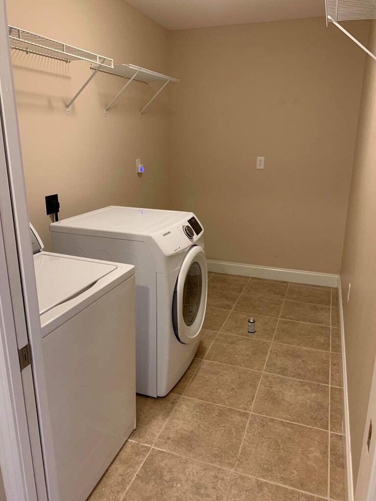 LAKE ARTHUR EST PH I - Residential Lease
