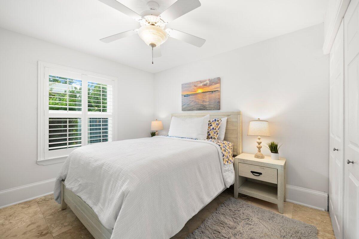 FLAMINGO BEACH - Residential