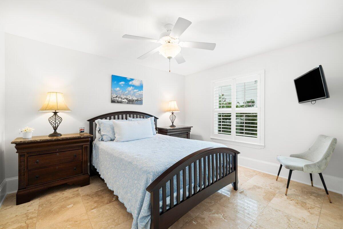 FLAMINGO BEACH - Residential