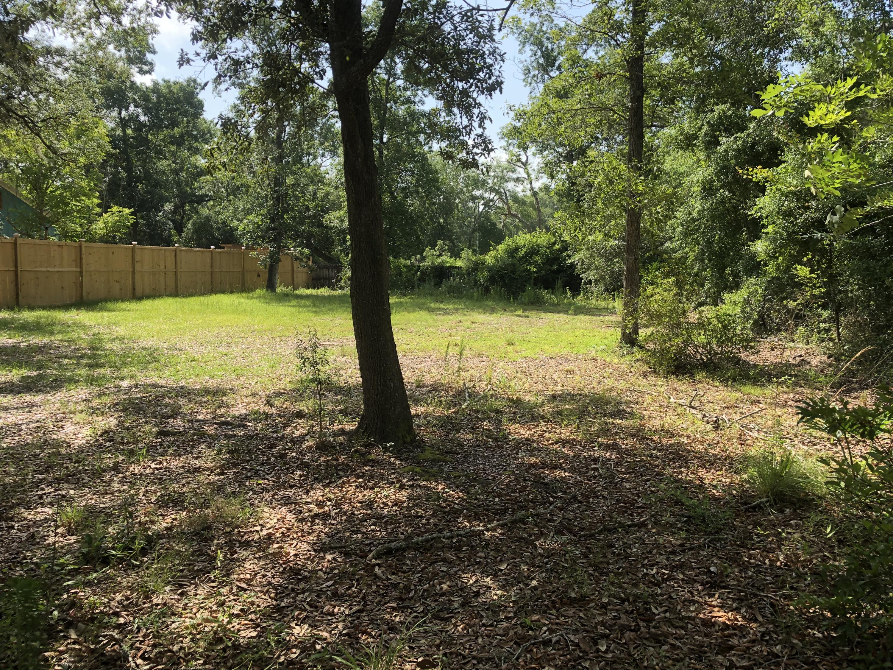 MAGNOLIA BAYE - Land