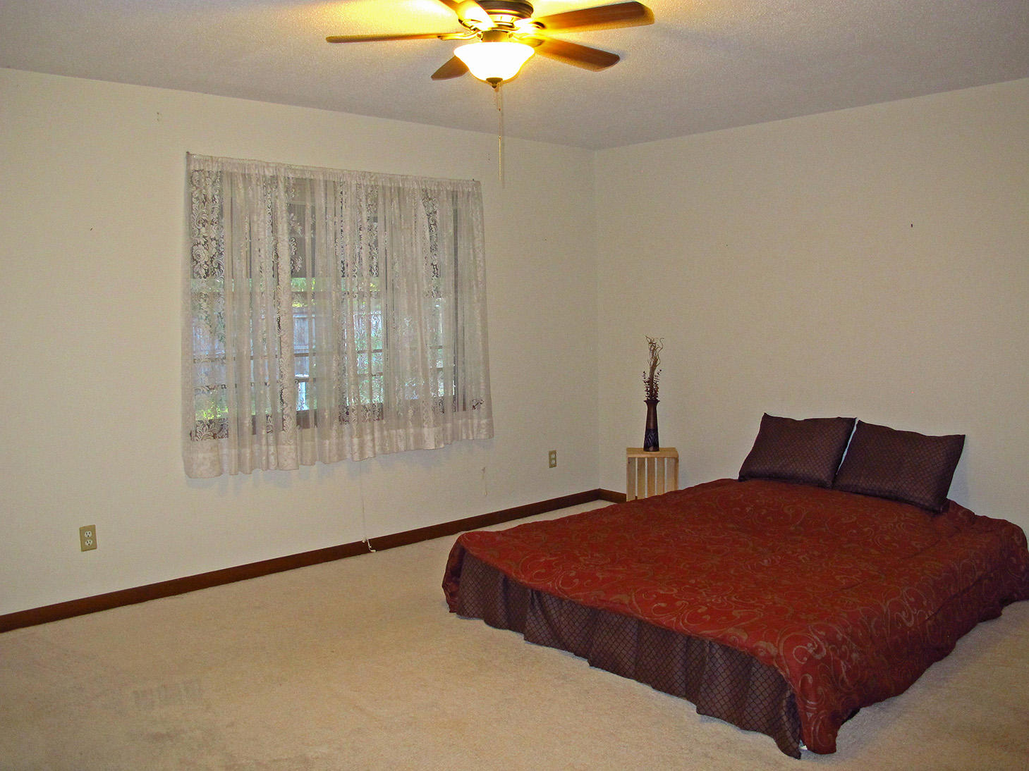 PINEWOOD ESTATES - Residential