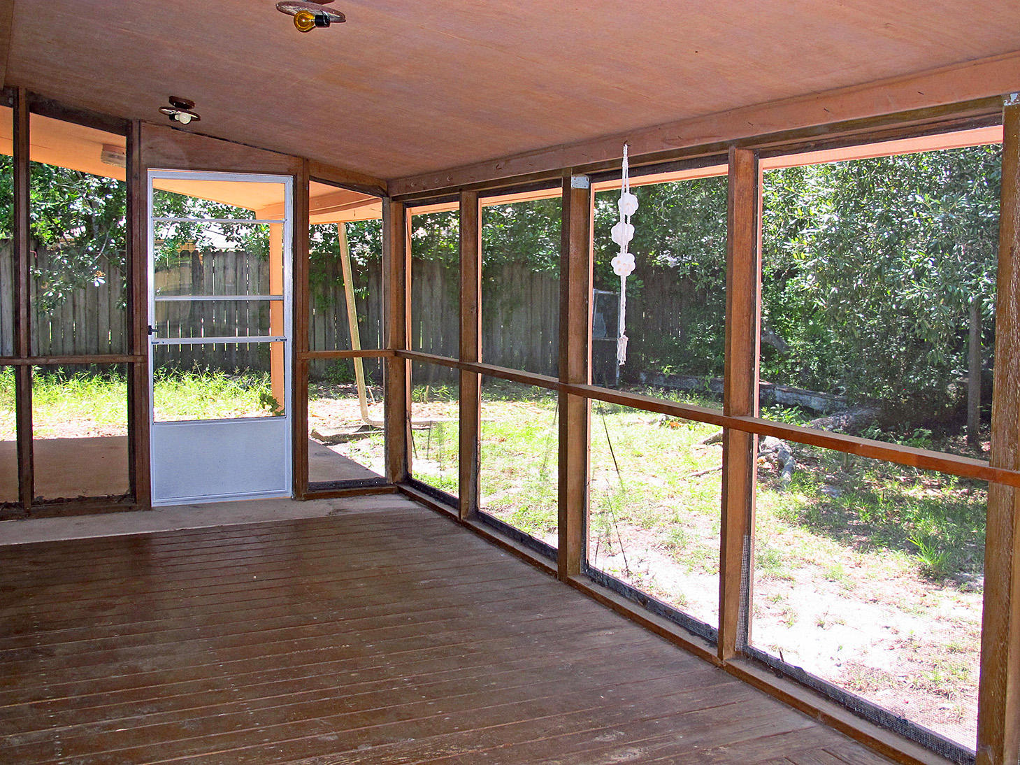 PINEWOOD ESTATES - Residential