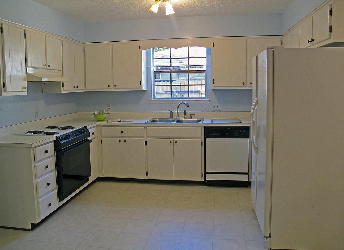 PINEWOOD ESTATES - Residential