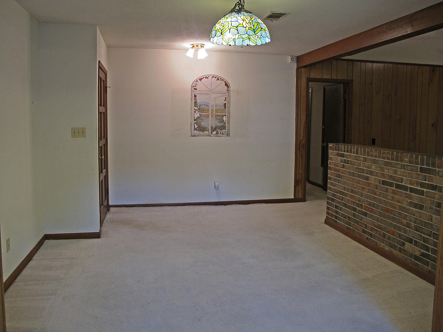 PINEWOOD ESTATES - Residential