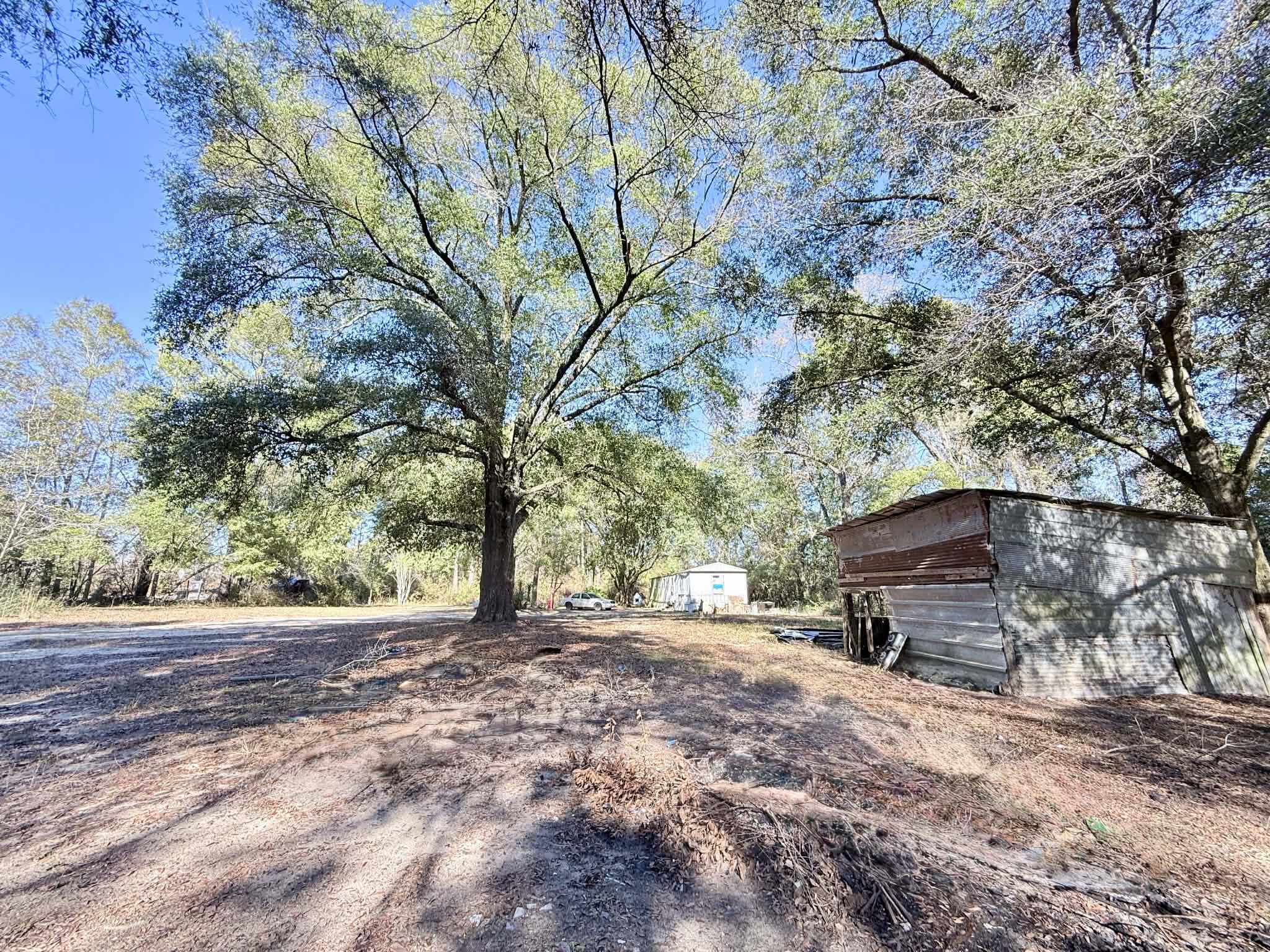 METES & BOUNDS - Land