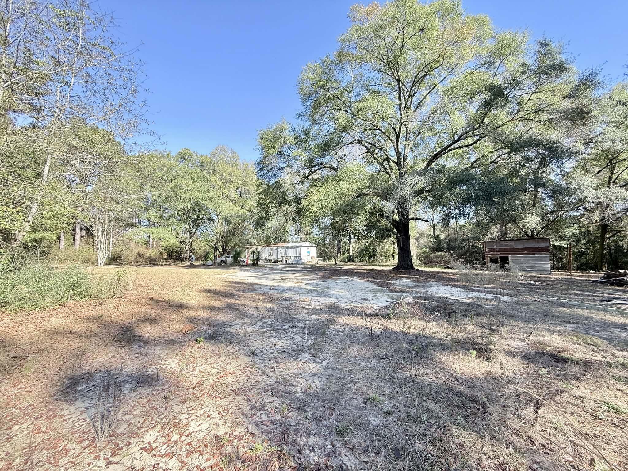 METES & BOUNDS - Land