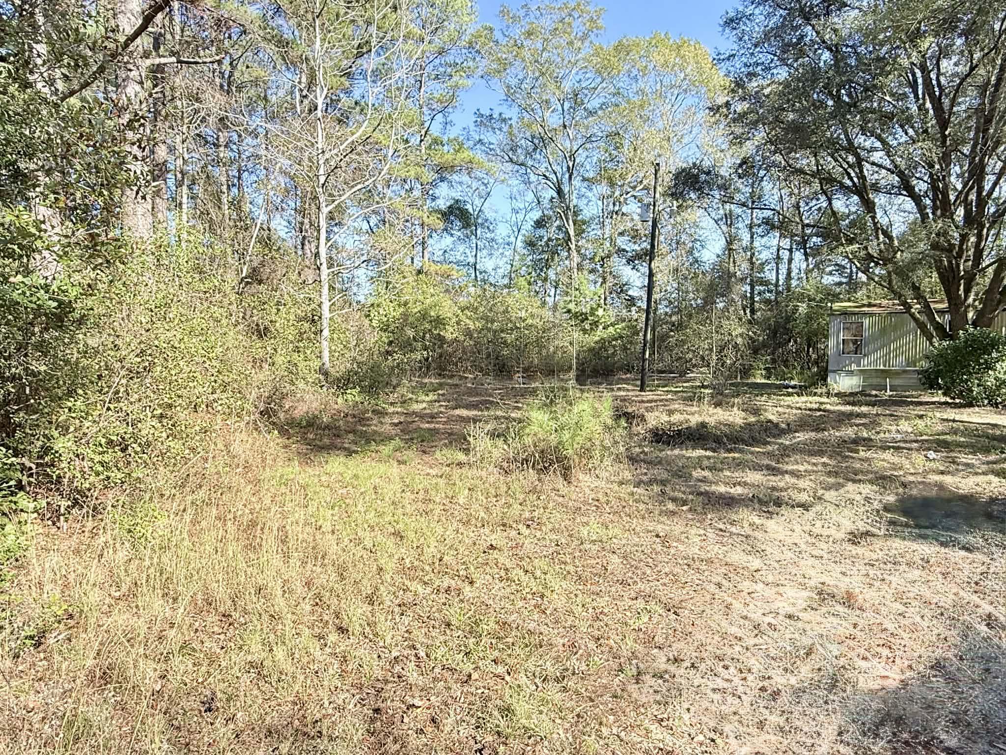 METES & BOUNDS - Land