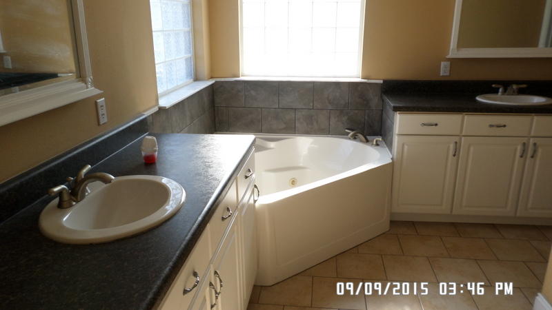 OAKWOOD HILLS - Residential