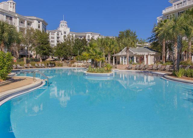 BAHIA CONDO - Residential