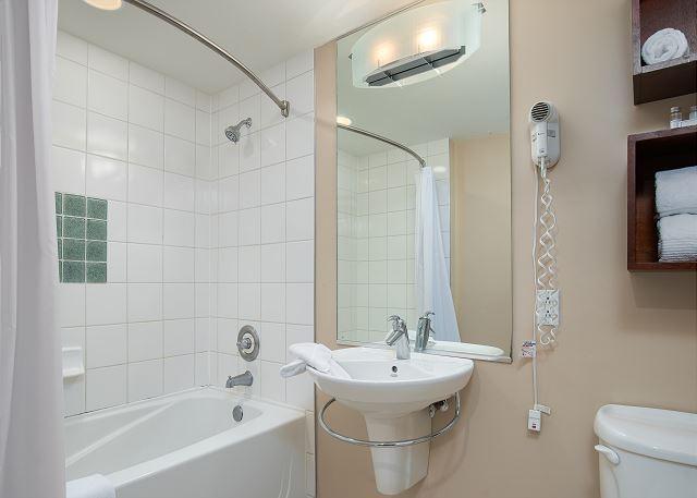 BAHIA CONDO - Residential