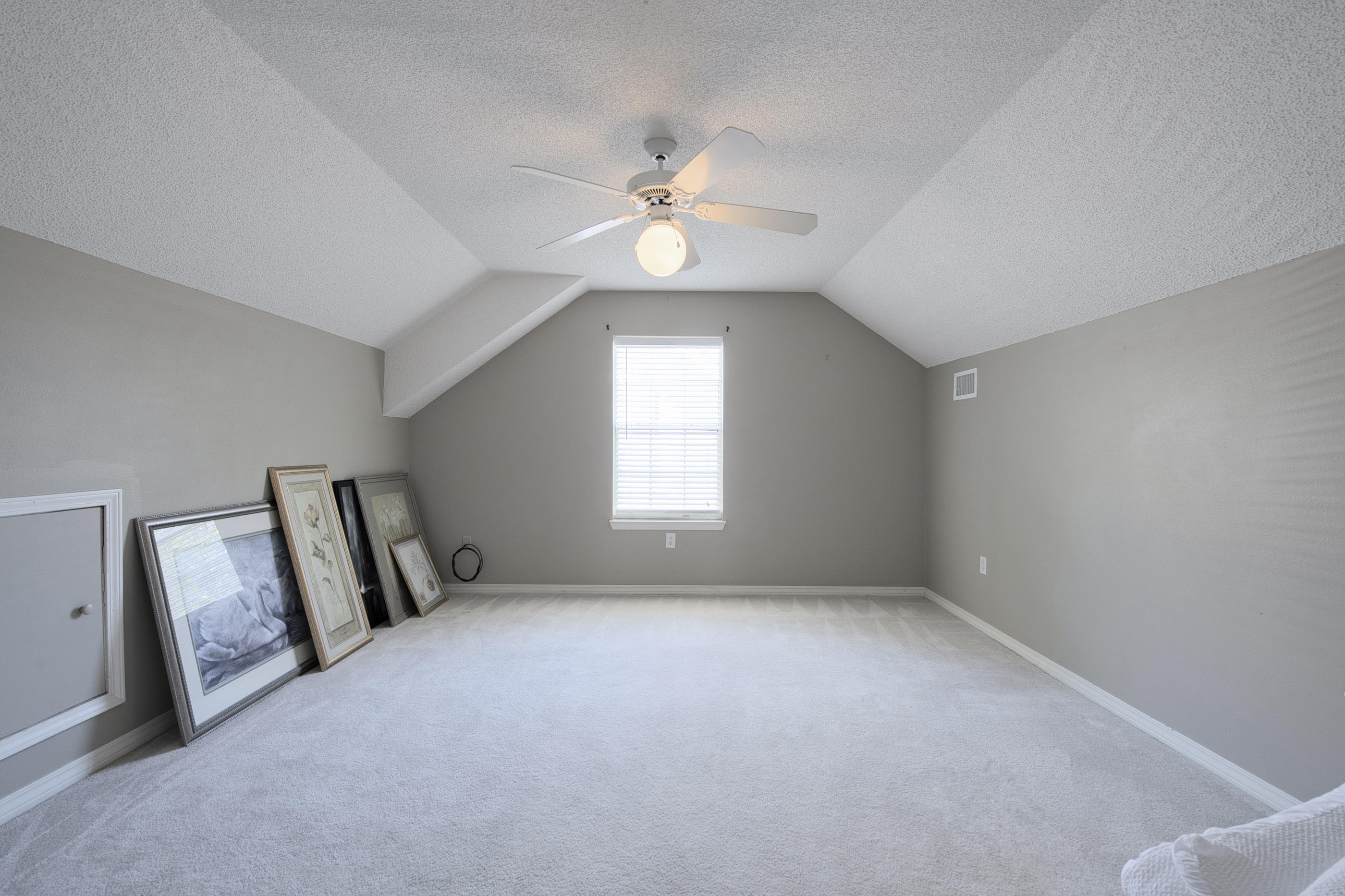 SHALIMAR COMMONS - Residential