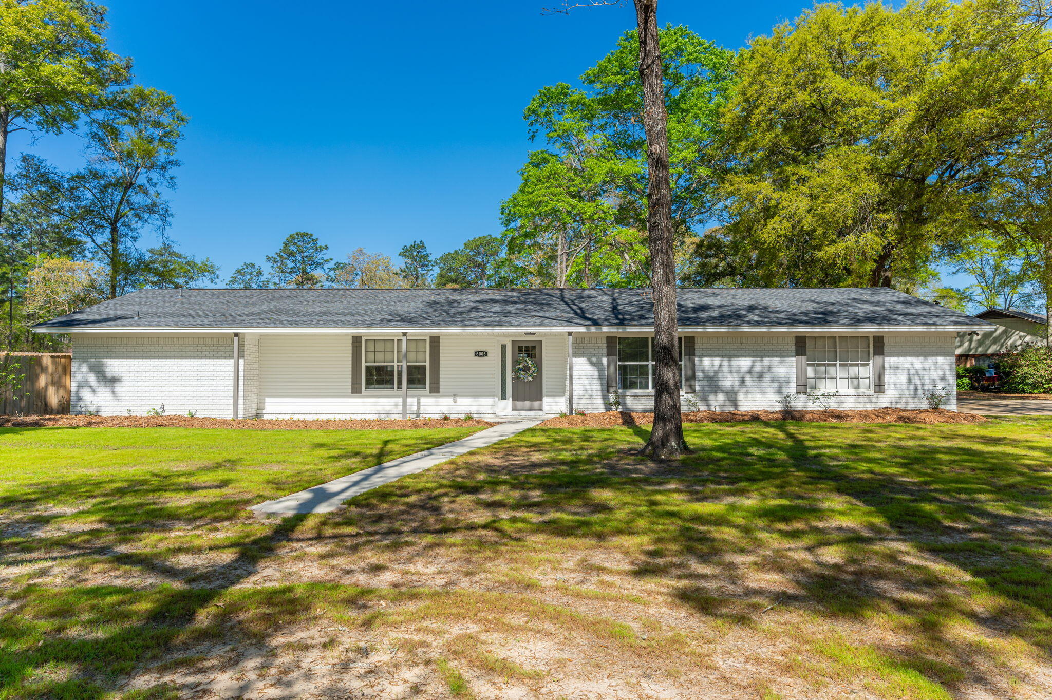 HOLLY HILLS - Residential