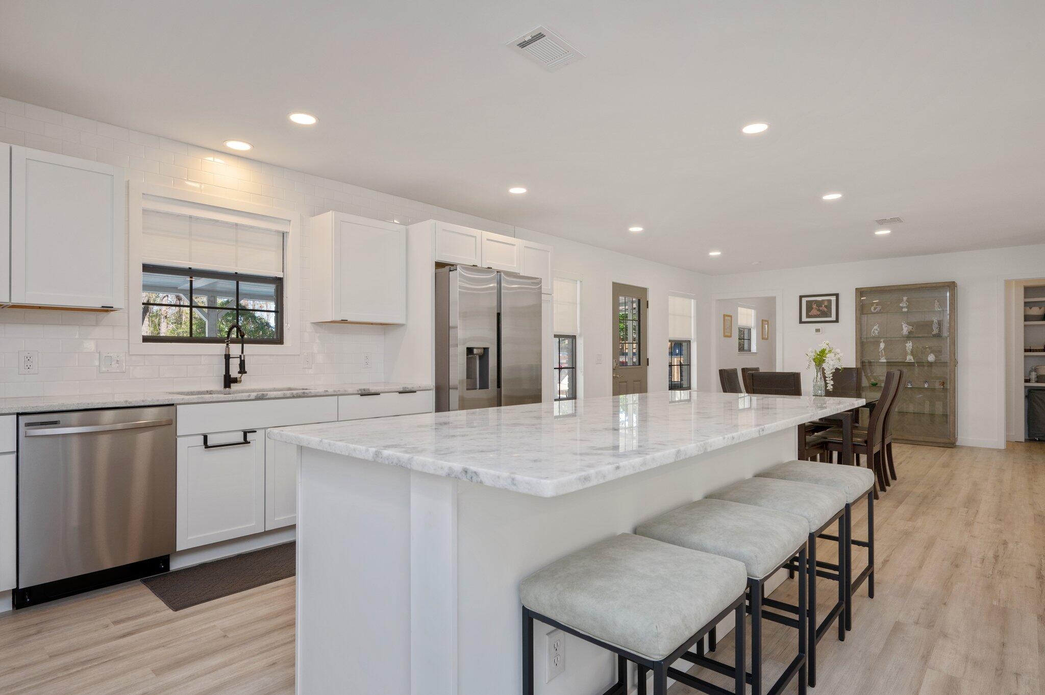 HOLLY HILLS - Residential