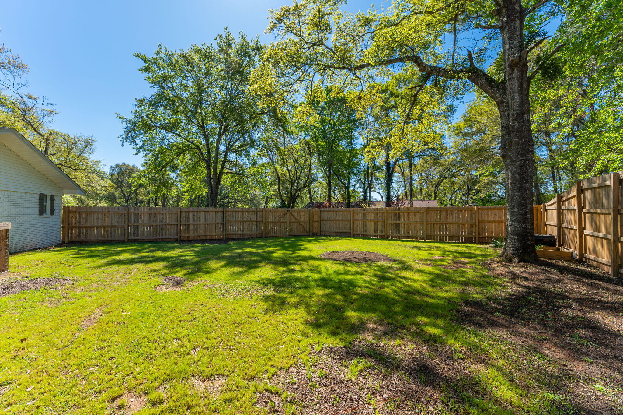 HOLLY HILLS - Residential