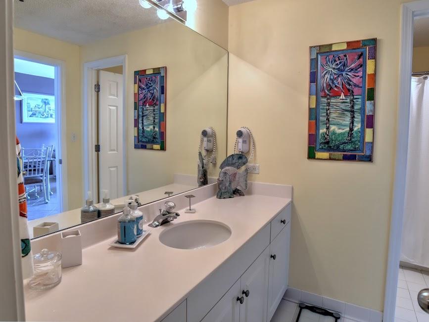 LEEWARD KEY - Residential