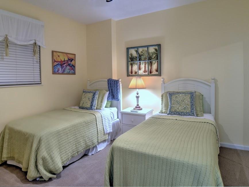 LEEWARD KEY - Residential