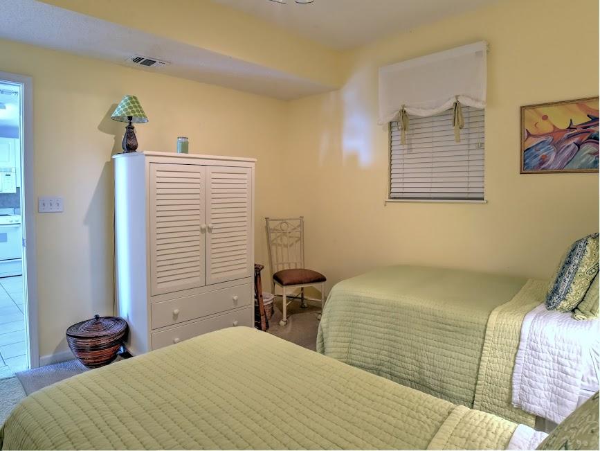 LEEWARD KEY - Residential