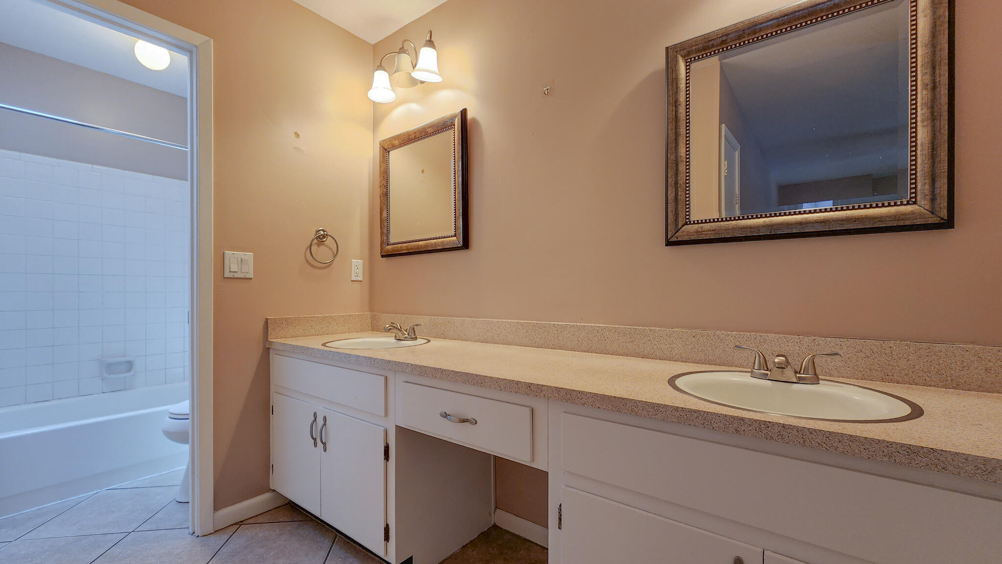 TANGLEWOOD S/D - Residential