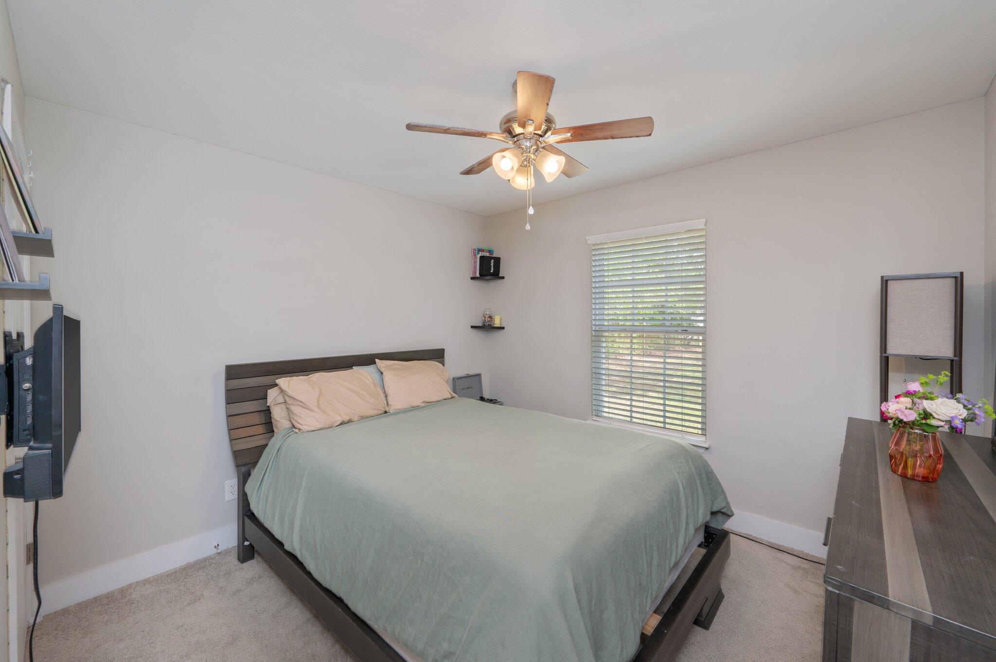 OAKWOOD HILLS UNIT 1 - Residential