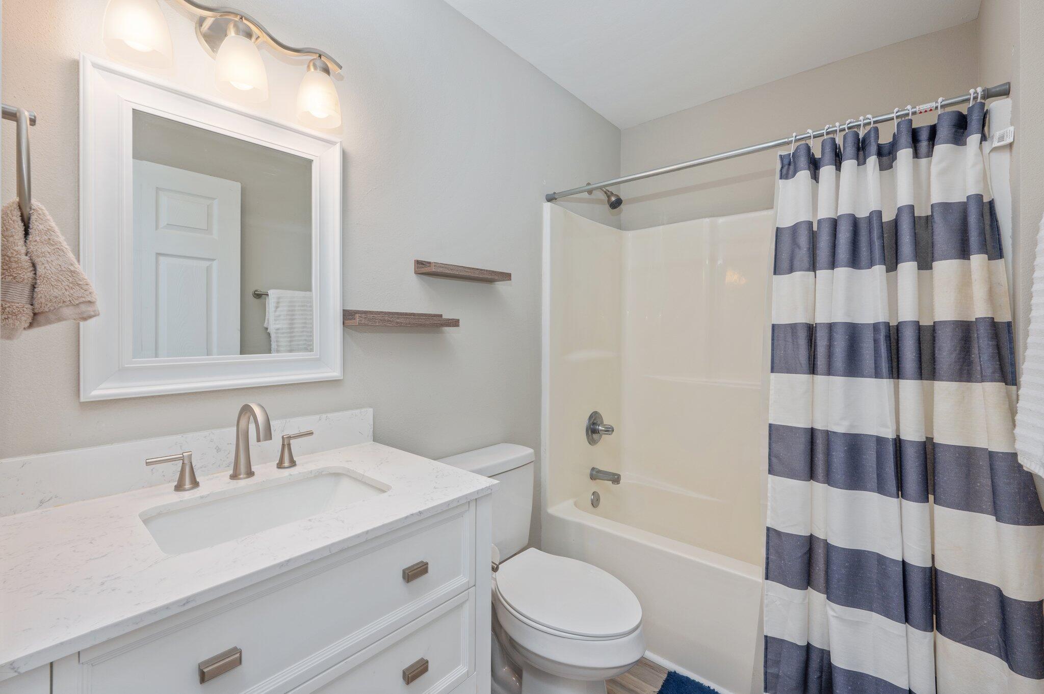 OAKWOOD HILLS UNIT 1 - Residential