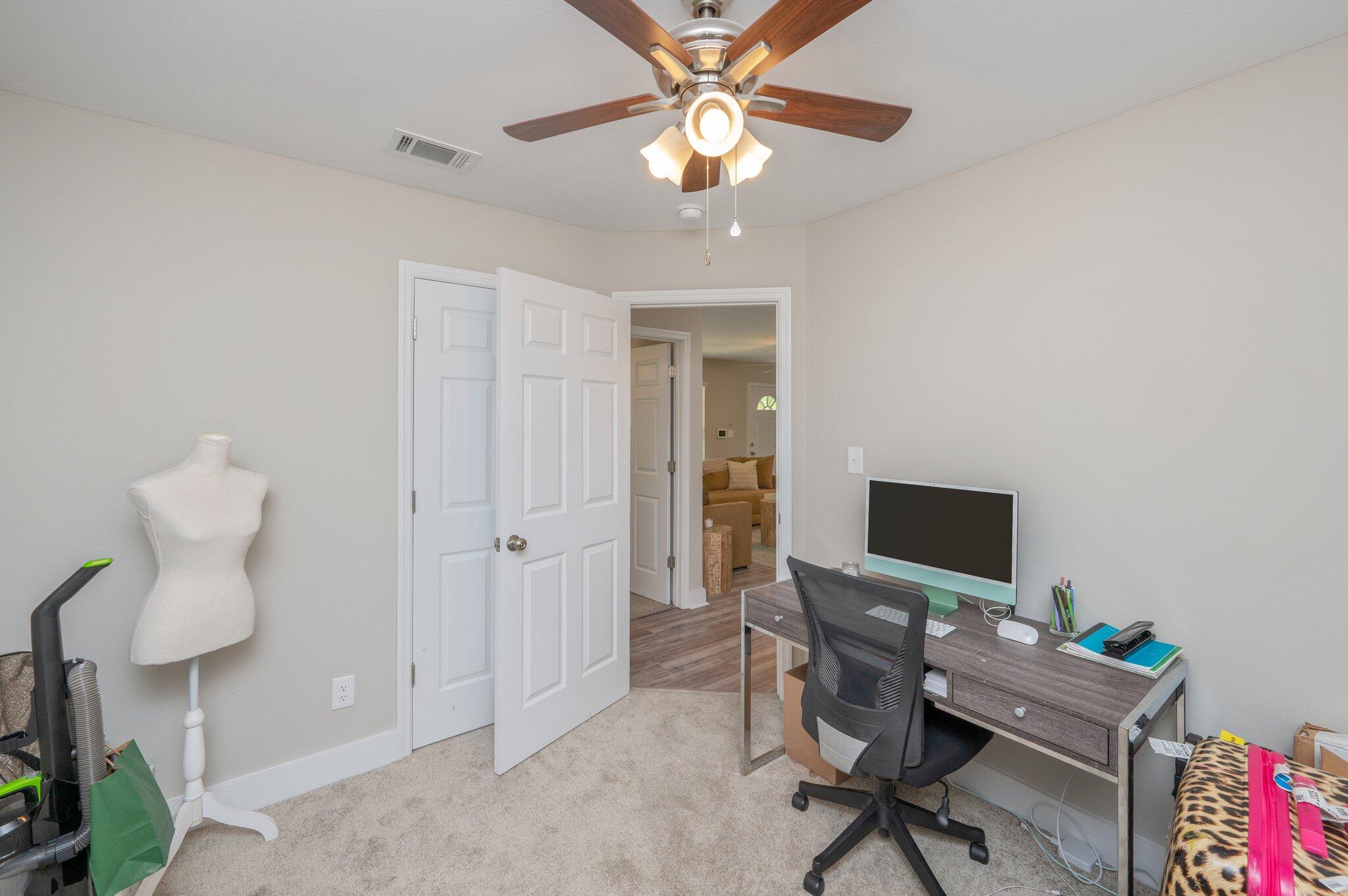 OAKWOOD HILLS UNIT 1 - Residential