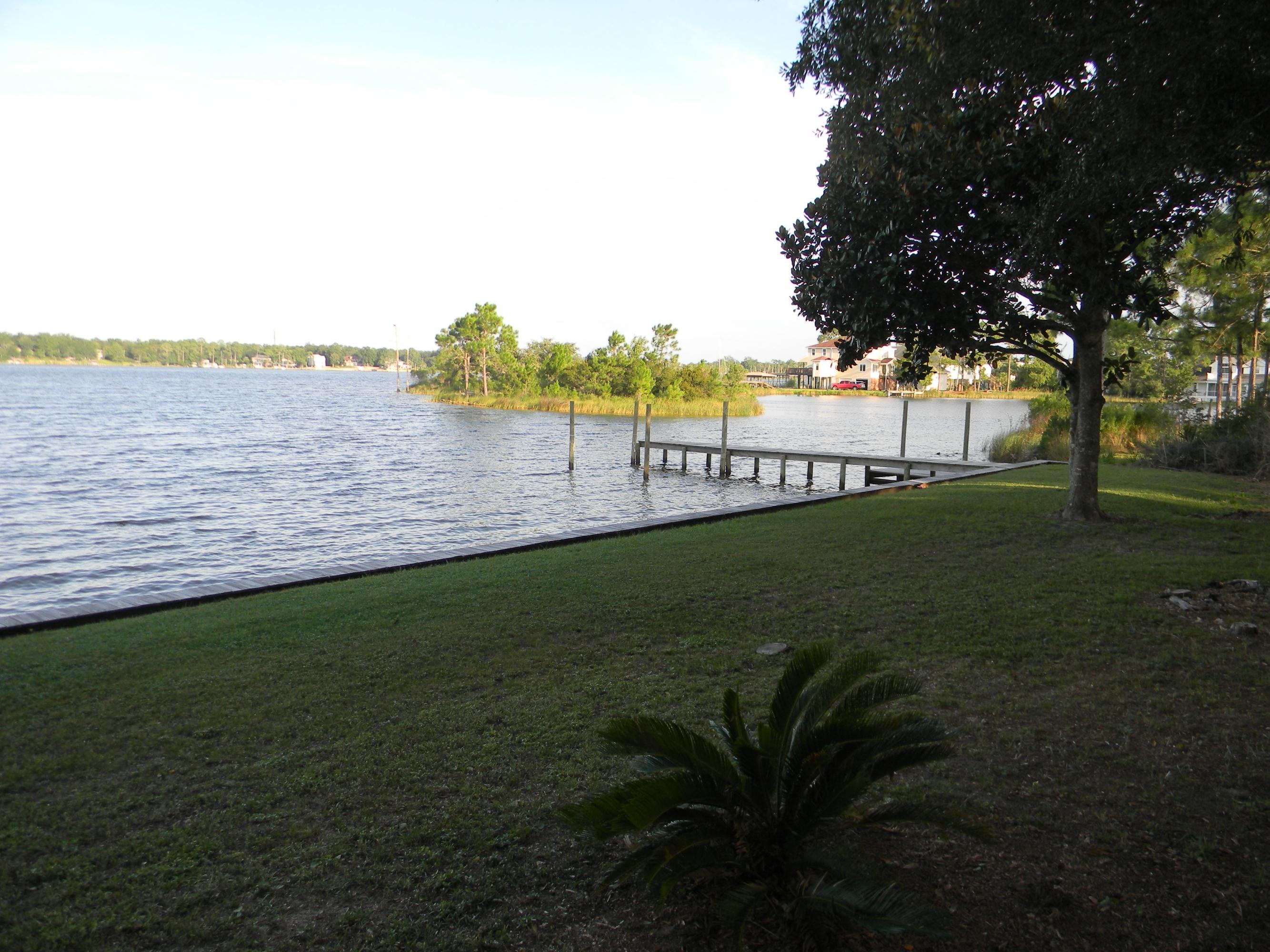 VAN HOUTEN S/D - Residential