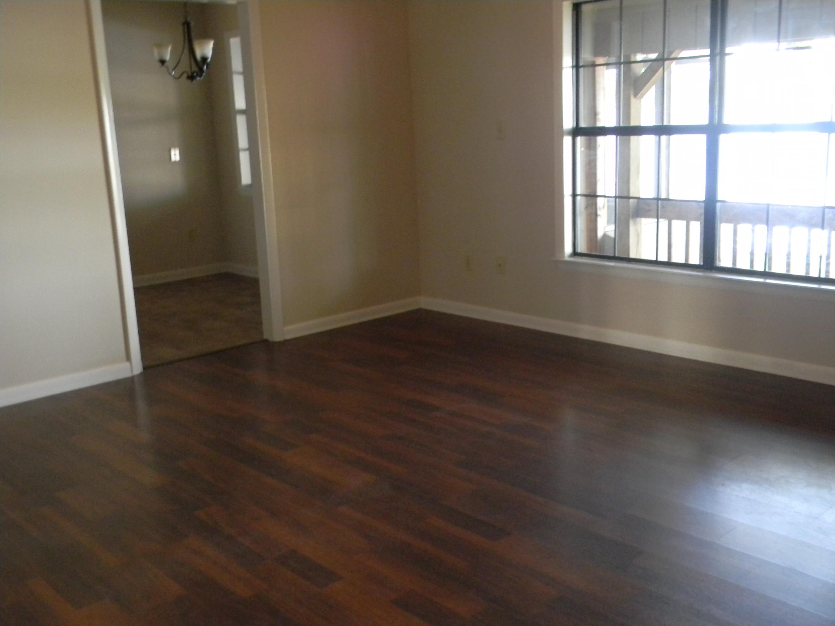 VAN HOUTEN S/D - Residential