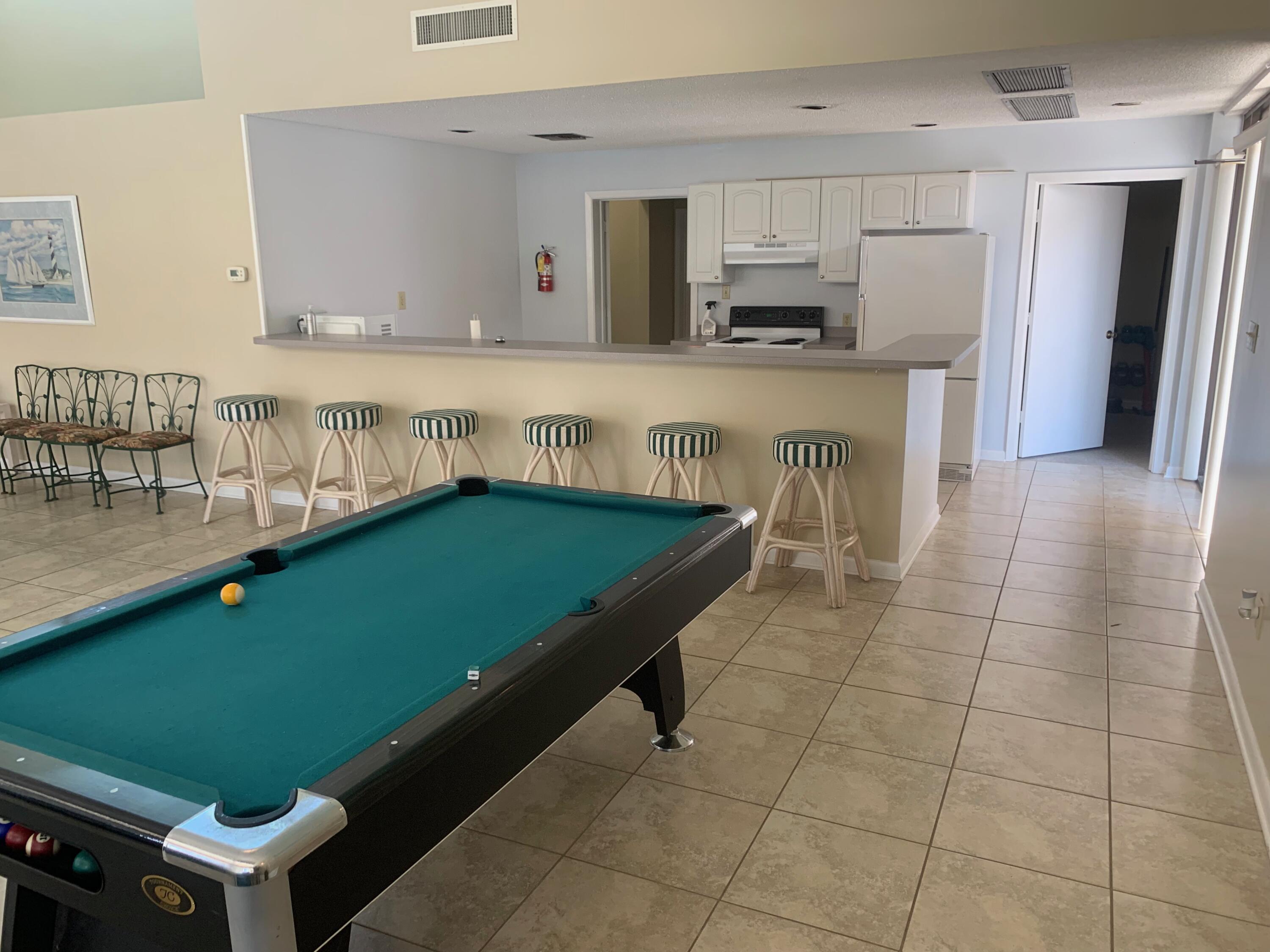 SHORELINE GARDENS T/H - Residential