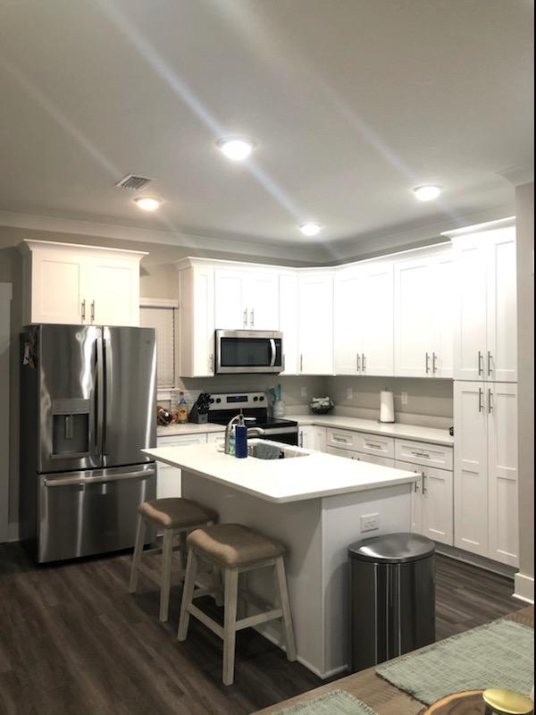 VERANDAS AT FREEPORT - Residential Lease