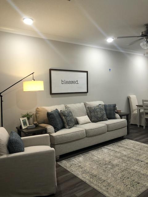 VERANDAS AT FREEPORT - Residential Lease