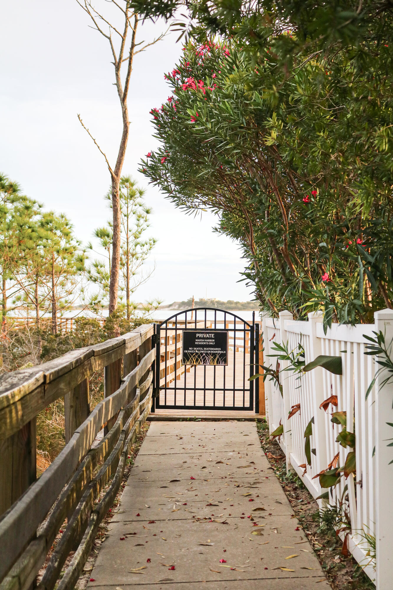 MARSH HARBOR - Residential