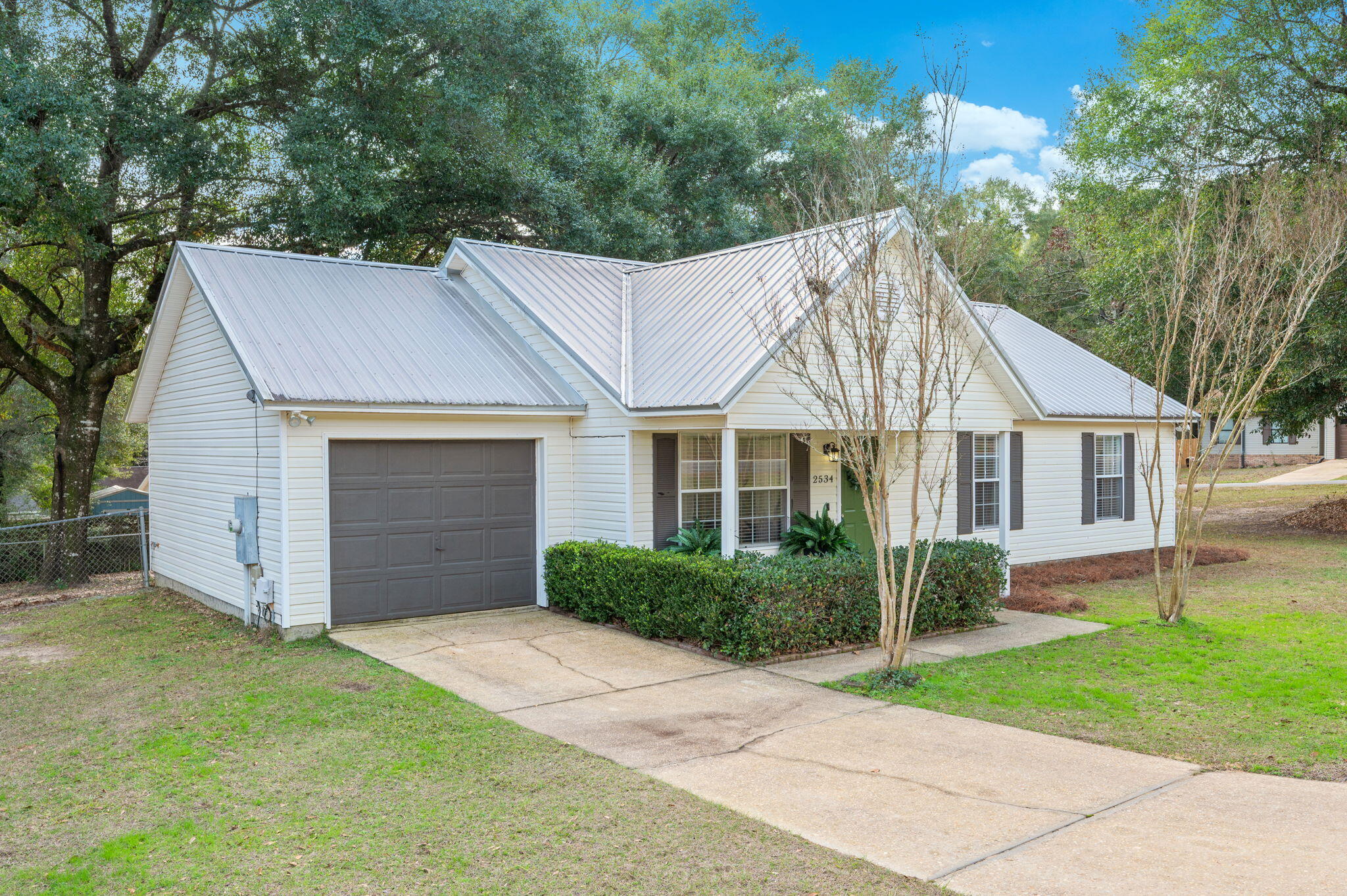 BEACONS BEND SOUTH - Residential