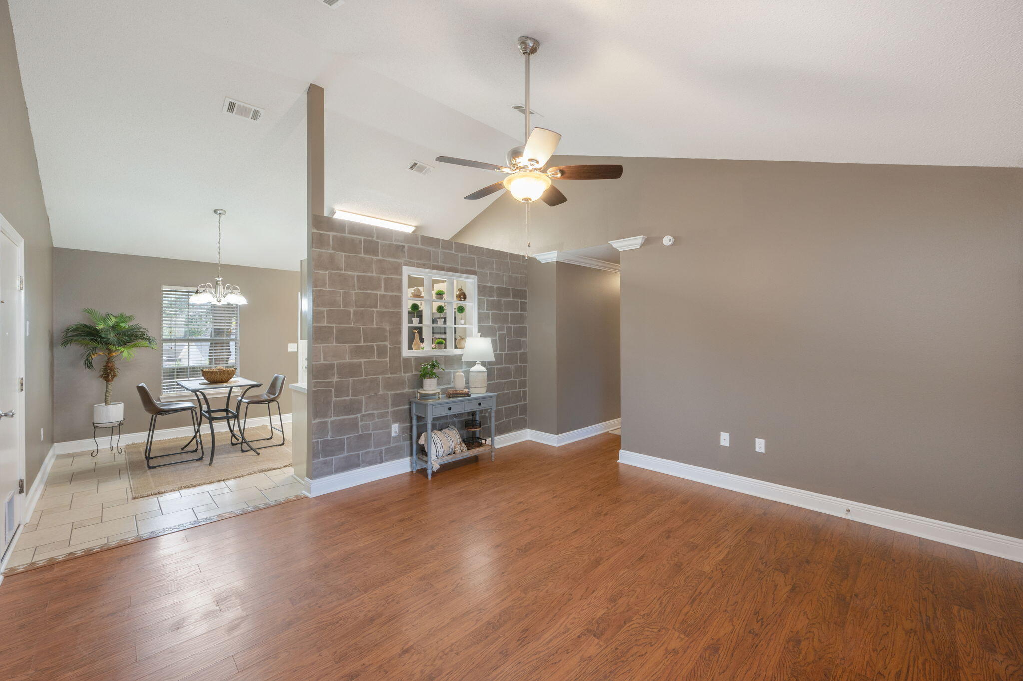 BEACONS BEND SOUTH - Residential