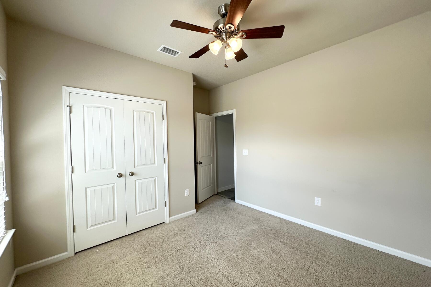 HAMMOCK BAY - Residential Lease
