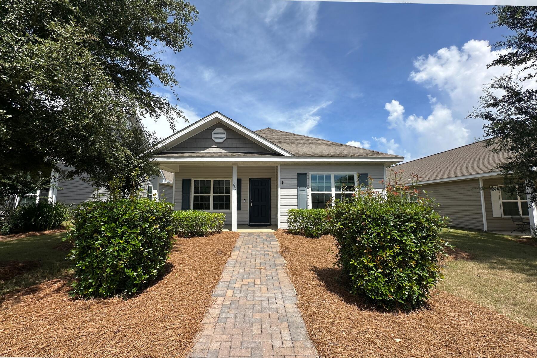 HAMMOCK BAY - Residential Lease