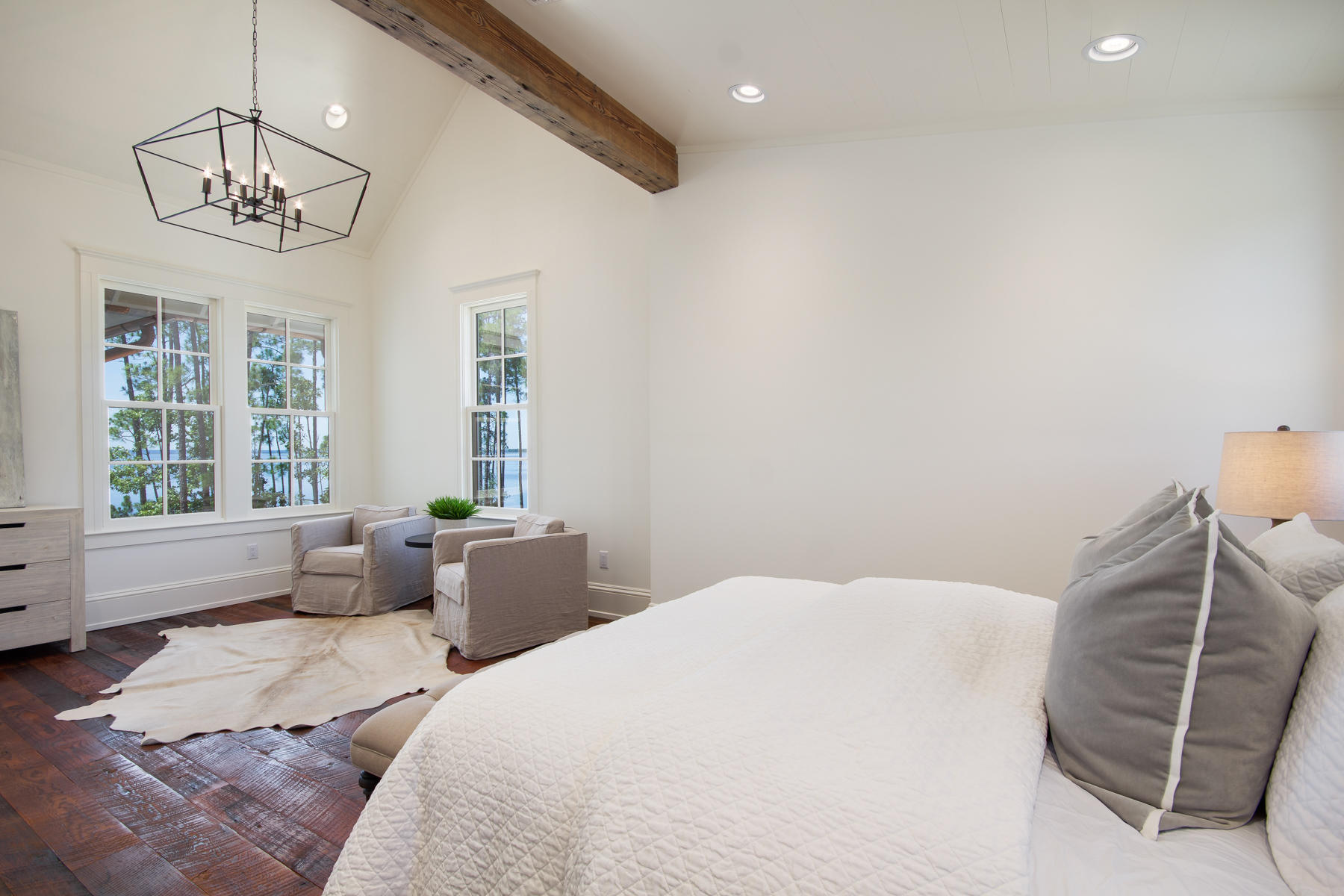 CHURCHILL OAKS - Residential