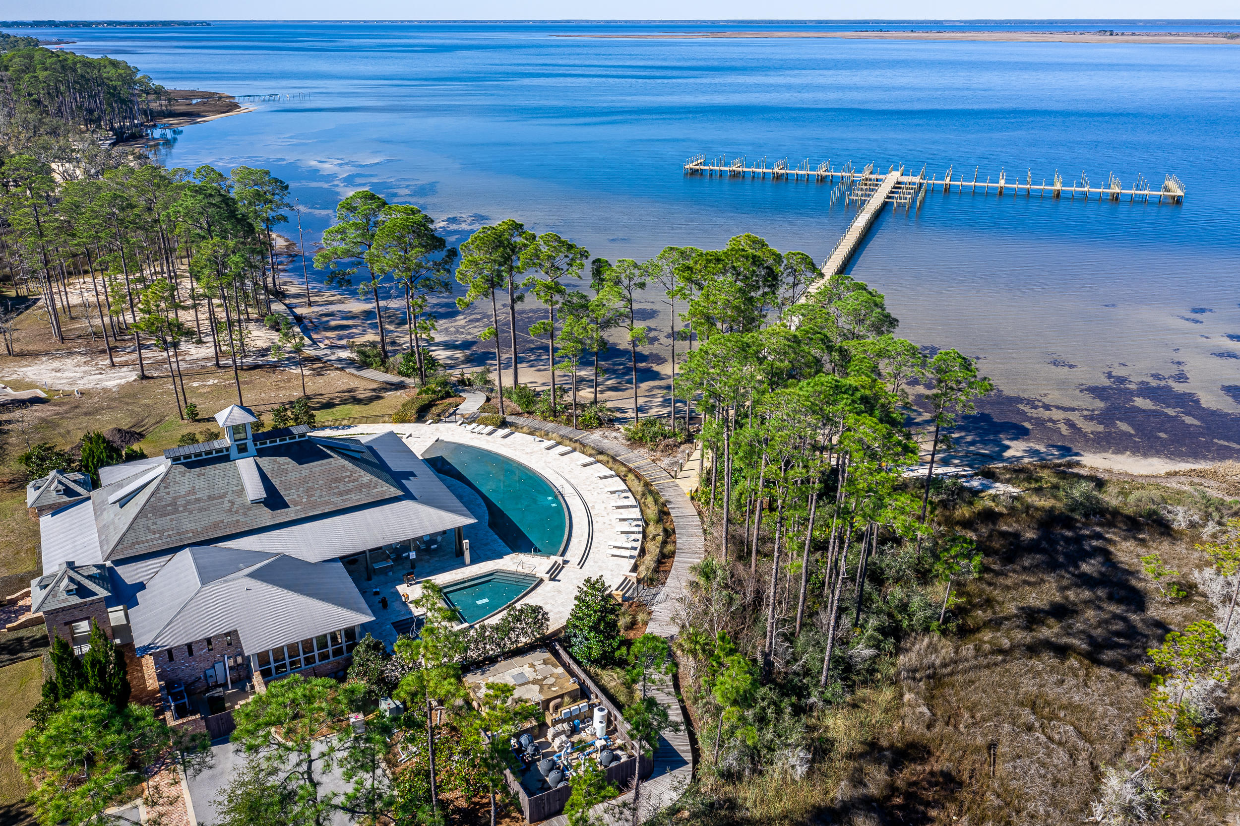 CHURCHILL OAKS - Residential