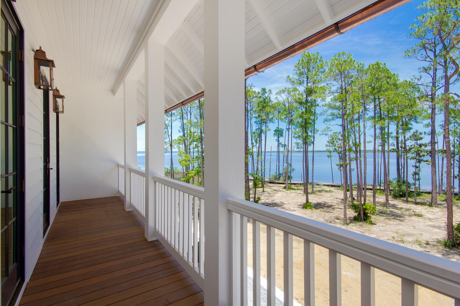 CHURCHILL OAKS - Residential