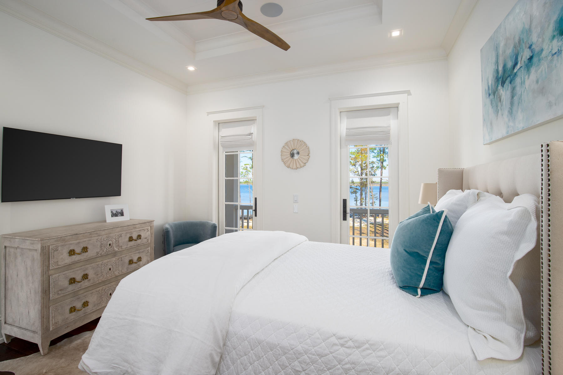 CHURCHILL OAKS - Residential