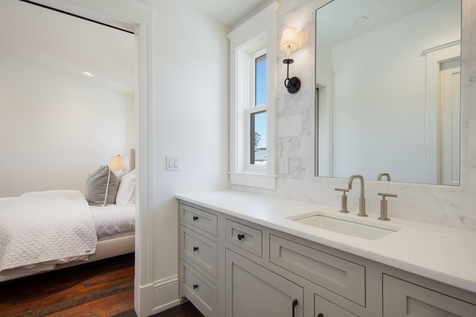 CHURCHILL OAKS - Residential